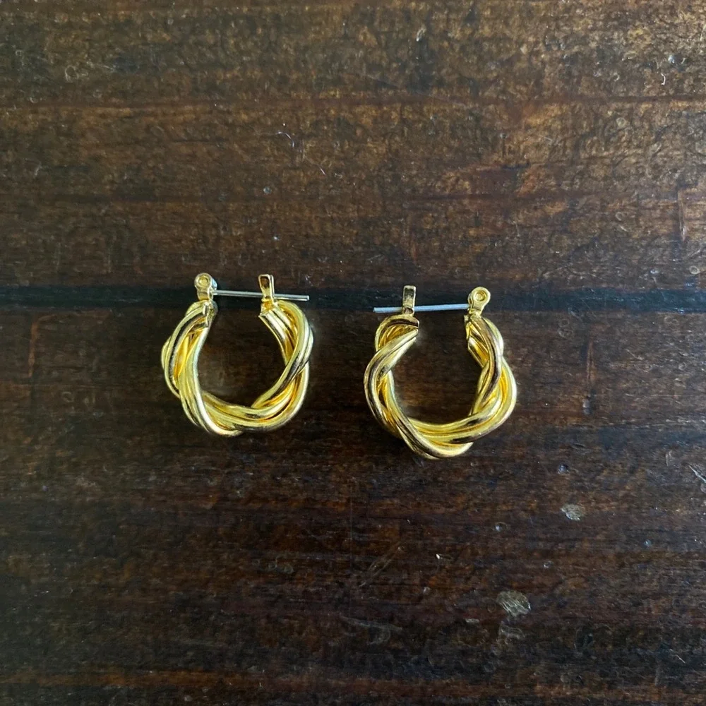 Gold Tone Twisted Rope Hoop Earrings Braided Latch Back Textured‎ Jewelry